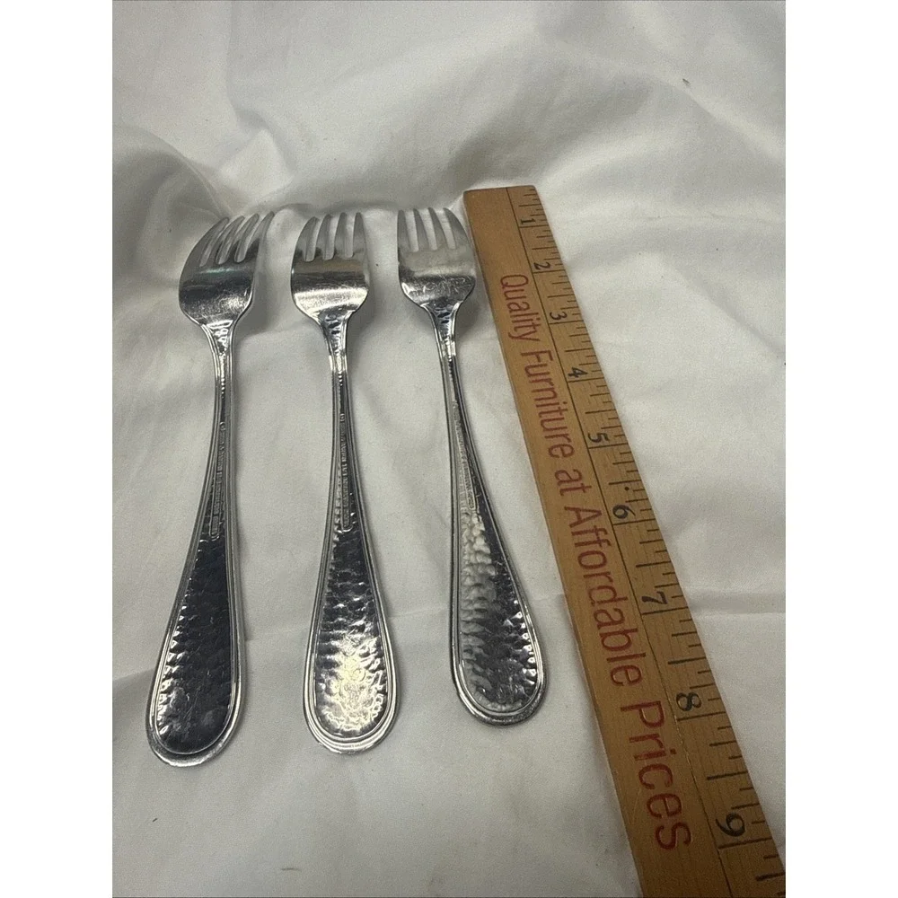 Reed Barton GLOSSY HAMMERED STAINLESS Set Of 3 Dinner Forks 8